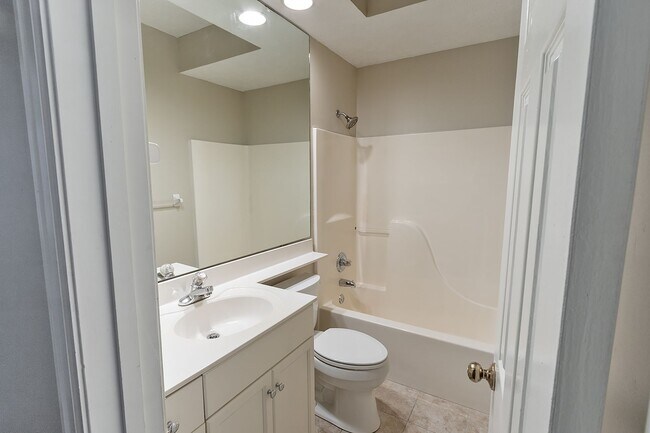Building Photo - Home for Rent in Montgomery