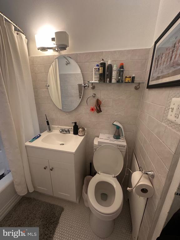 Building Photo - 1 Scott Cir NW