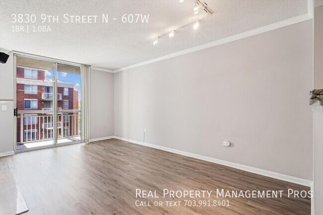 Building Photo - 3830 9th St N