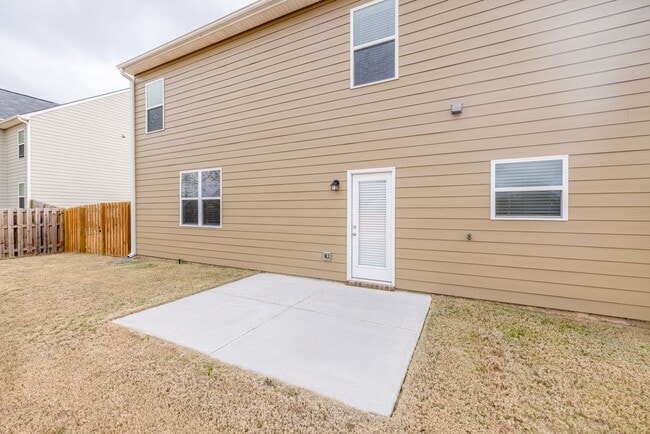 Building Photo - 1016 Sherwood Ln
