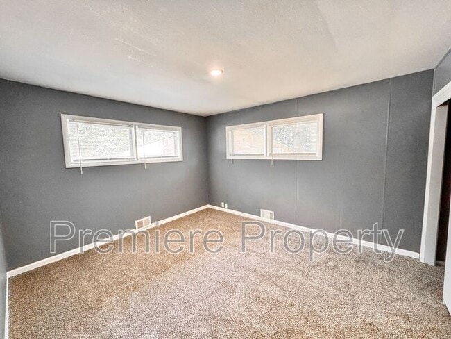 Building Photo - 7801 Ruskin Way