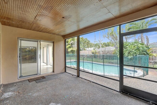 Building Photo - 4721 Sarazen Dr