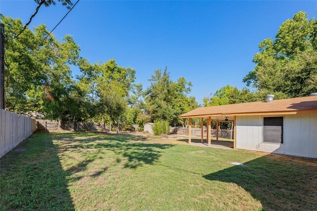 Building Photo - 13406 Effingham St