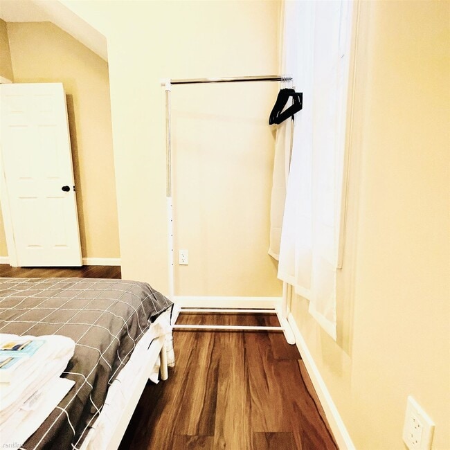 Building Photo - 3 br, 1 bath House - 2623 Edwin Street Fir...
