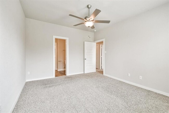 Building Photo - 25508 Starling Ln