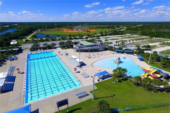 Building Photo - 866 Gilbert St