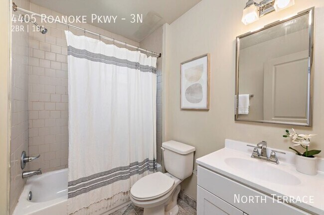 Building Photo - 4405 Roanoke Pkwy