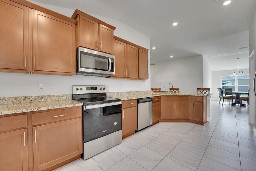 Building Photo - 8600 Merano Ave