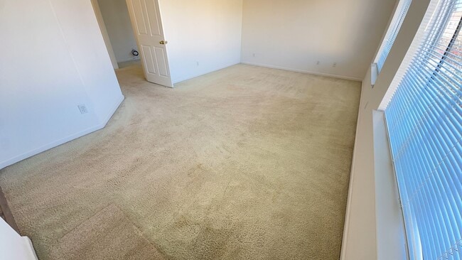 Building Photo - AVAILABLE!