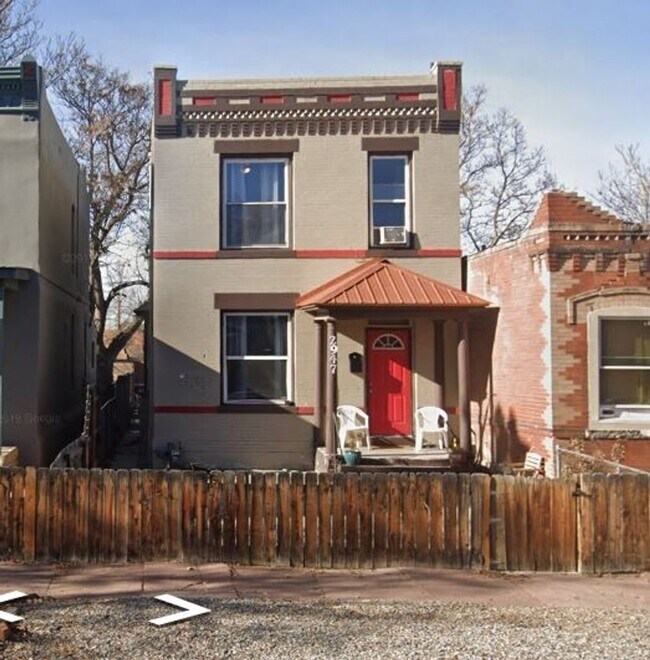 Building Photo - Beautiful 4 bed 3 bath Remodeled Home w/Ca...