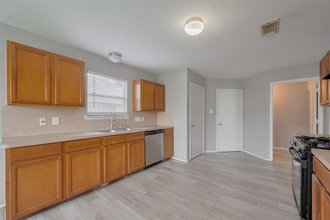 Building Photo - 9926 Myrtle Field Ln