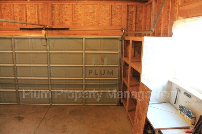 Building Photo - 1405 N Dickens St