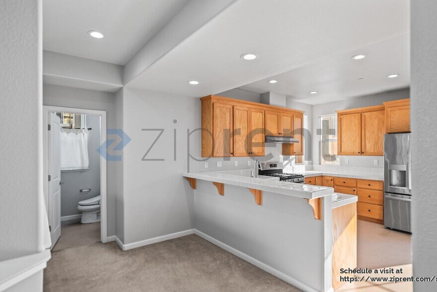 Building Photo - 18404 Emerald Ln