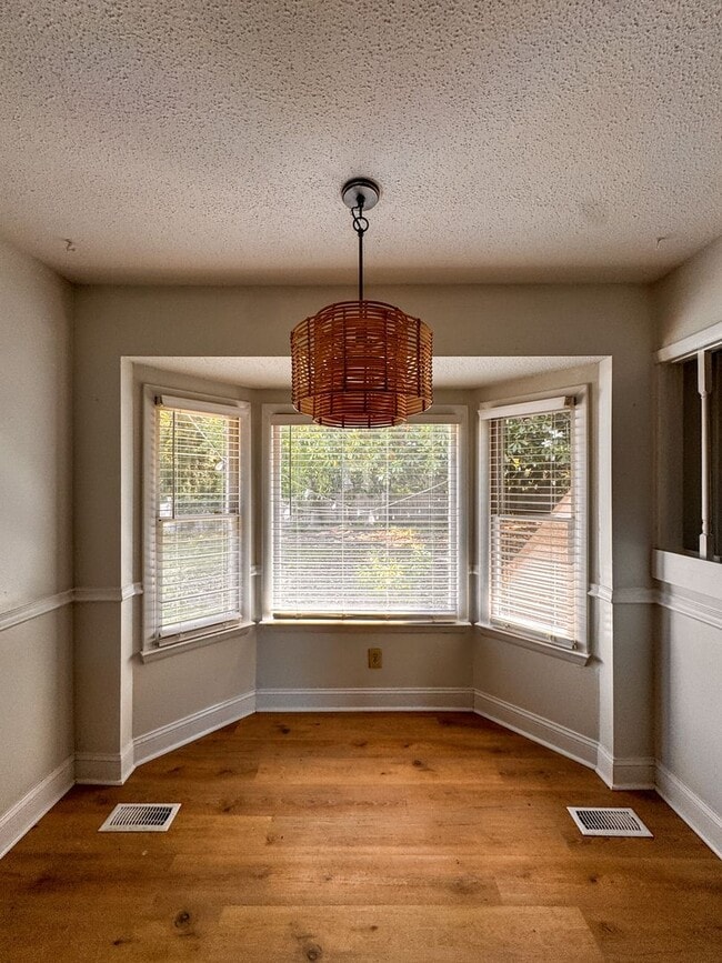 Building Photo - Stylish 3 Bed 2 Bath Home in Jack Britt