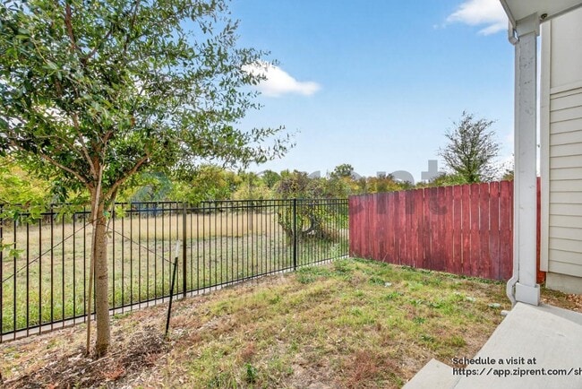 Building Photo - 8851 Oakland Rd