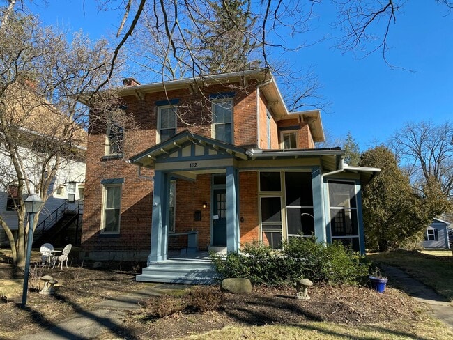 Building Photo - 102 N Washington St