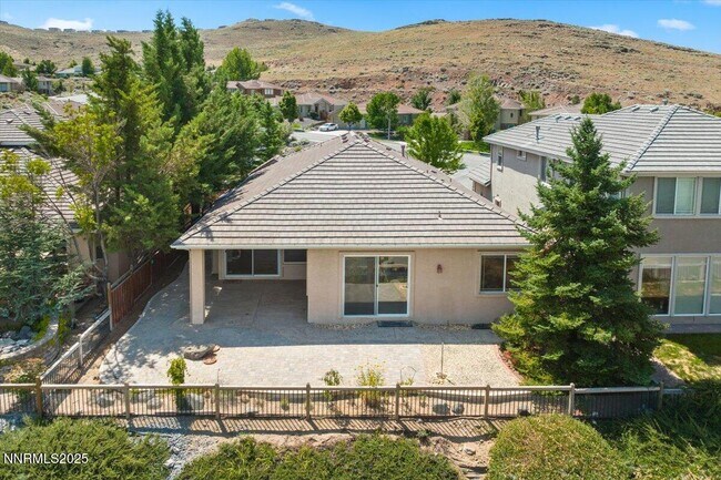 Building Photo - 2720 Albazano Dr