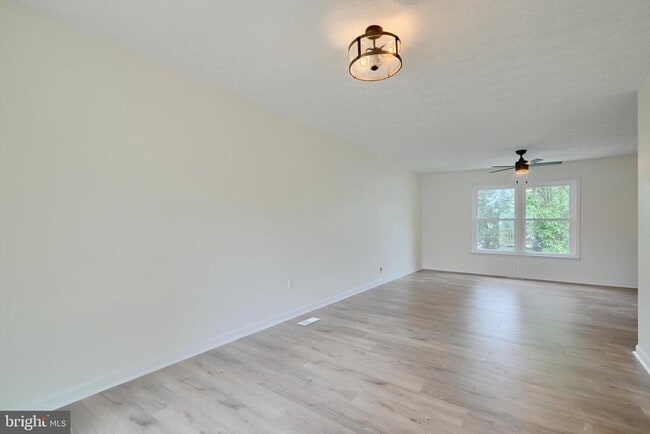 Building Photo - 4504 E Joppa Rd