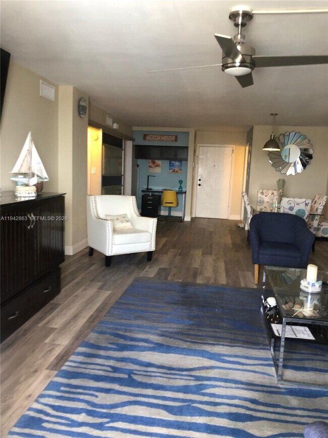 Building Photo - 801 S Ocean Dr