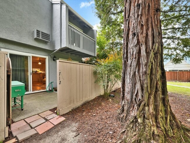 Building Photo - 2bd/1.5 Bathrooms - Sonoma Racquet Club - ...