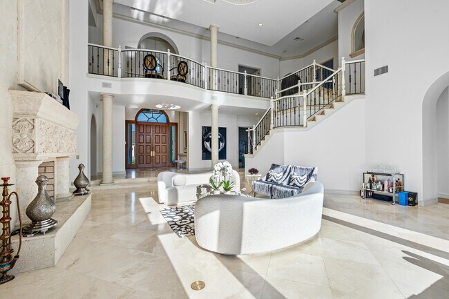 Building Photo - 4900 Sanctuary Ln