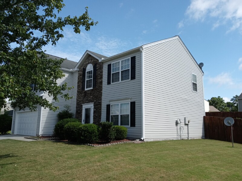 Building Photo - 1650 Ivey Pointe Ct