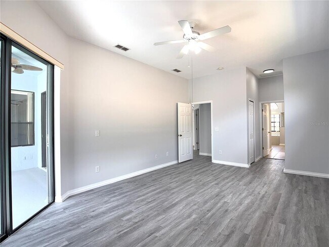 Building Photo - 448 Coventry Rd