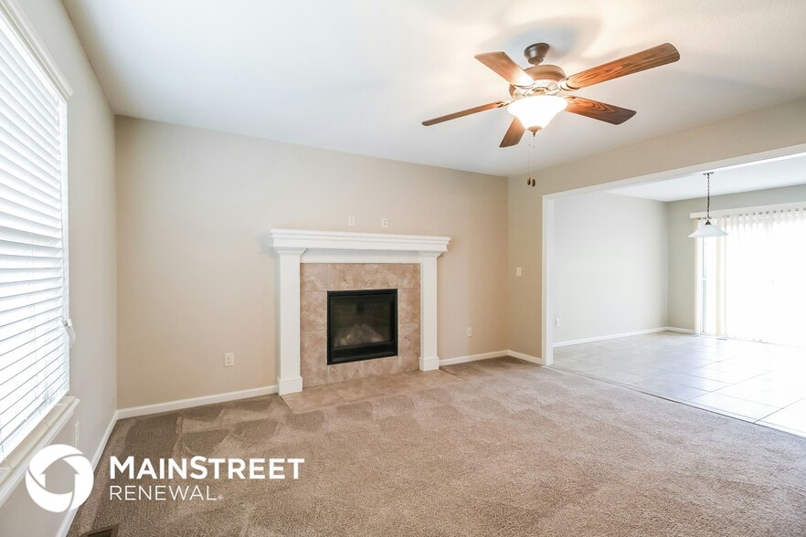 Building Photo - 404 192nd St