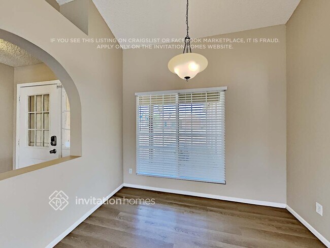 Building Photo - 8414 W Windrose Dr