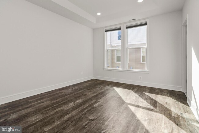 Building Photo - 14583 Lakestone Dr