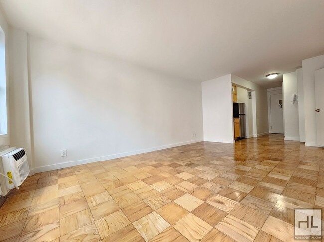 Building Photo - Studio Apartment in Murray Hill | 11th Flo...