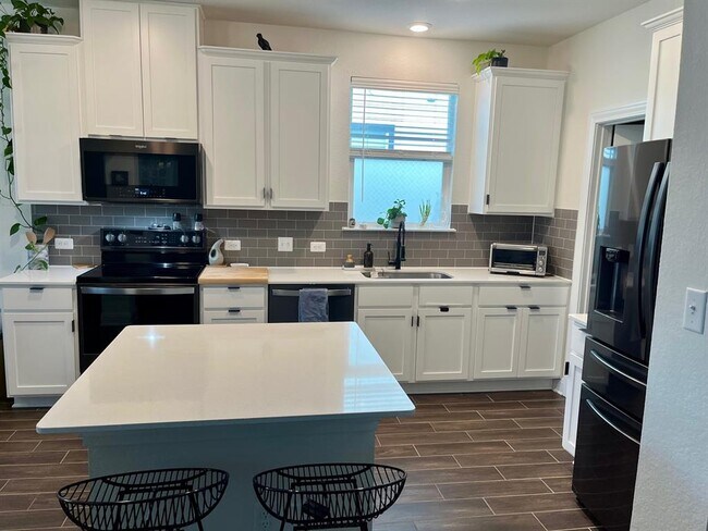 Building Photo - 14217 Silver Lace Ln