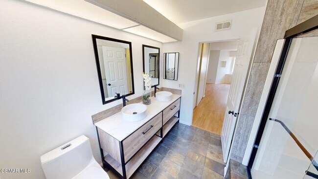 Building Photo - 1218 Westlake Blvd