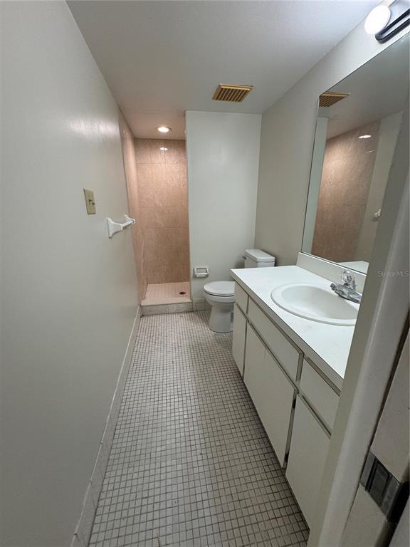 Building Photo - 212 Cypress Ln