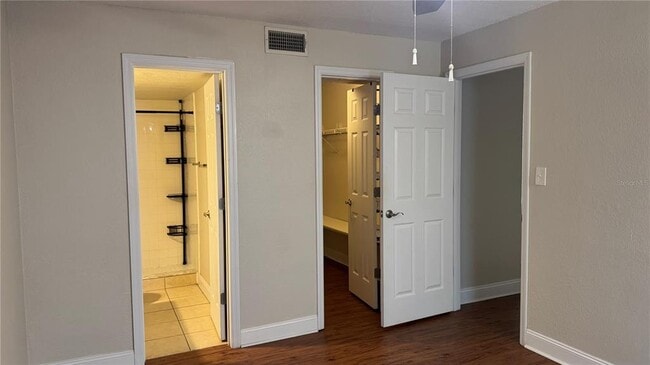 Building Photo - 205 Lewfield Cir