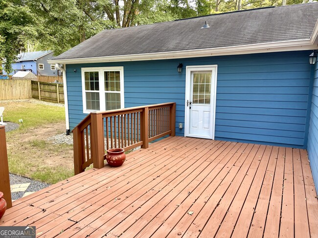 Building Photo - 1146 Edgefield Dr SW