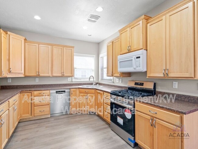 Building Photo - 4172 W Lakebridge Drive