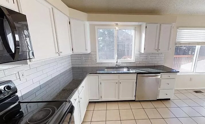 Building Photo - 7836 Scarborough Dr