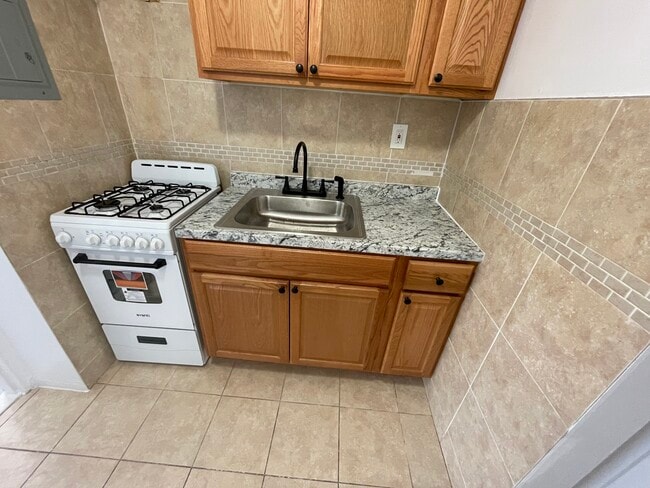 Primary Photo - 75 Union Pl