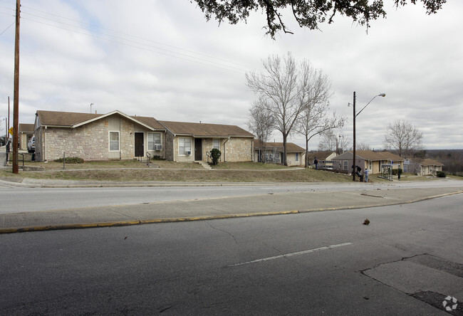 Primary Photo - Highview Apartments