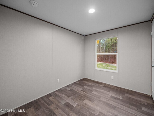 Building Photo - 113 Trott Ln