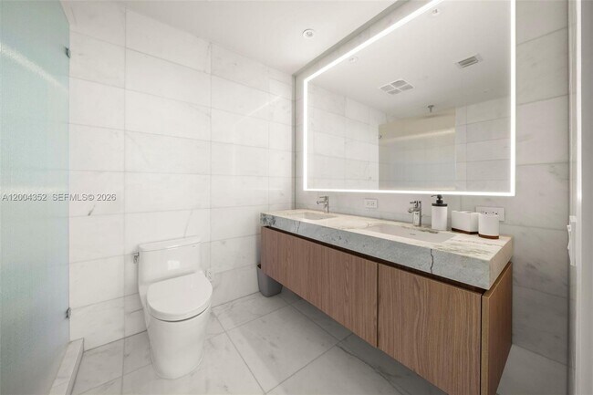 Building Photo - 500 Alton Rd