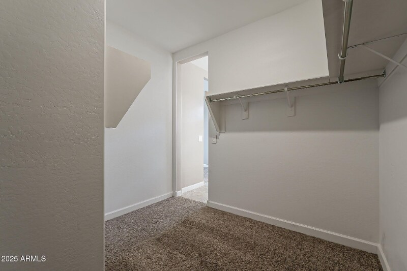 Building Photo - 44587 W Palo Amarillo Rd