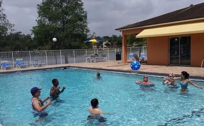 Building Photo - 3700 N 56th Ave