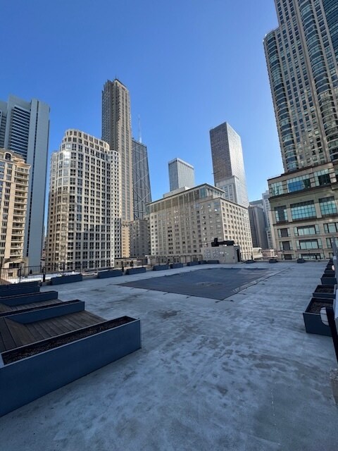 Building Photo - 30 E Huron St