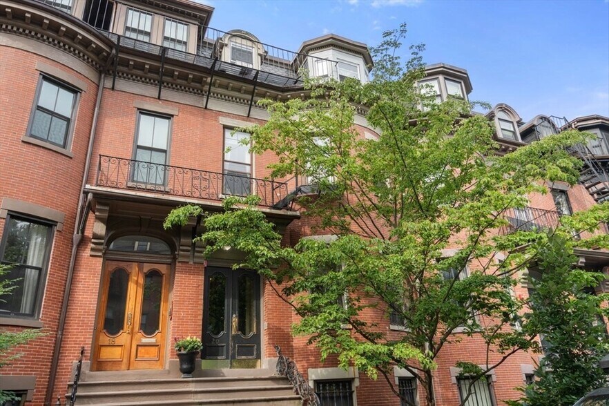 Building Photo - 20 Concord Sq