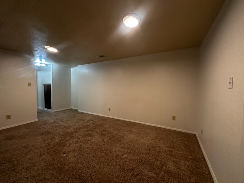 Building Photo - 428 S Grant St