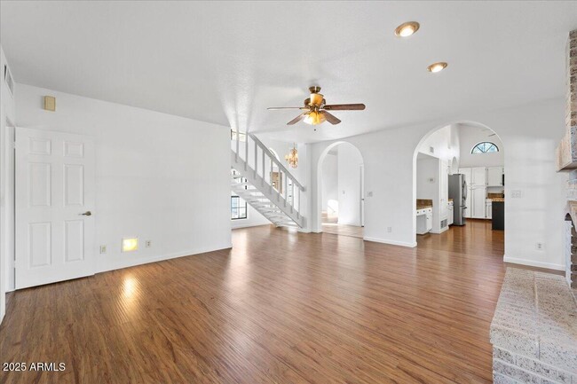 Building Photo - 15220 N 49th St