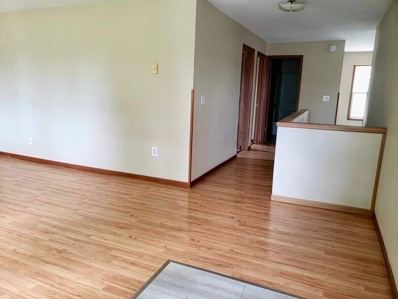 Building Photo - 4140 Mary Pl