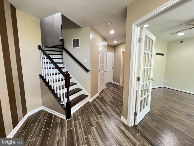 Building Photo - 2153 Potomac Club Pkwy